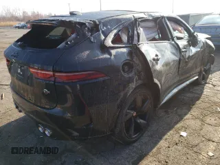 2023 Jaguar F-Pace SVR with VIN SADCZ2EEXPA704296, listed as a Copart auction lot 65993642 with 3,810 mi miles and Non Repairable. Bid and sale history available at DreamBid. Image 4.