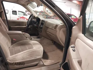 2005 Ford Explorer XLT with VIN 1FMDU73E65ZA53533, listed as a IAAI auction lot 41883334 with 117,657 mi miles and . Bid and sale history available at DreamBid. Image 5.