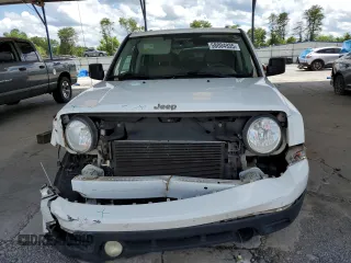 2015 Jeep Patriot Latitude with VIN 1C4NJPFB6FD241342, listed as a Copart auction lot 58004935 with 241,451 mi miles and Salvage title. Bid and sale history available at DreamBid. Image 5.