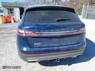 2019 Lincoln Nautilus Reserve with VIN 2LMPJ6LP2KBL12796, listed as a IAAI auction lot 41427007 with 66,445 mi miles. Bid and sale history available at carsss.com. Image 16.