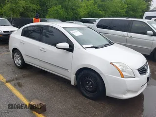 2012 Nissan Sentra S z VIN 3N1AB6AP8CL745831, wystawiony jako IAAI lot #42307367 z przebiegiem 168 859 mil mil oraz . Historia ofert i sprzedaży dostępna na DreamBid. Obrazek 1.
