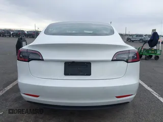 2020 Tesla Model 3 Standard Range Plus z VIN 5YJ3E1EA3LF590450, wystawiony jako IAAI lot #42026296 z przebiegiem 68 242 mil mil oraz . Historia ofert i sprzedaży dostępna na DreamBid. Obrazek 15.
