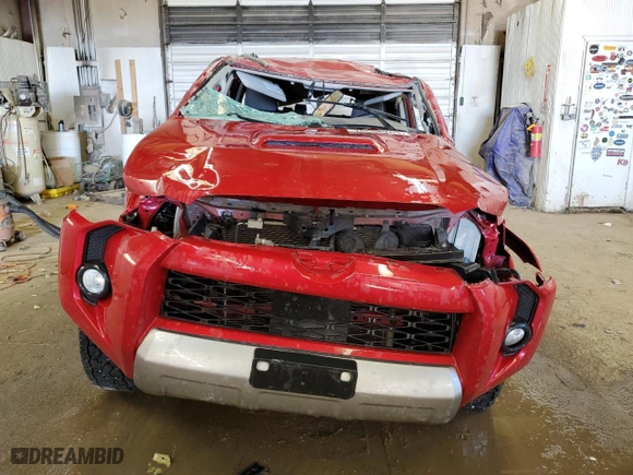 2020 Toyota 4Runner SR5 with VIN JTEBU5JR3L5775533, listed as a Copart auction lot 75558263 with 105,926 mi miles and Salvage Title. Bid and sale history available at carsss.com. Image 5.