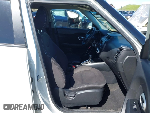 2016 Kia Soul with VIN KNDJN2A26G7292689, listed as a IAAI auction lot 41828977 with 146,251 mi miles. Bid and sale history available at carsss.com. Image 5.