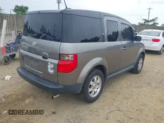 2008 Honda Element EX z VIN 5J6YH28718L012106, wystawiony jako IAAI lot #42365078 z przebiegiem 268 554 mil mil oraz . Historia ofert i sprzedaży dostępna na DreamBid. Obrazek 4.