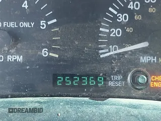 1998 Jeep Cherokee Sport with VIN 1J4FT68S0WL231959, listed as a IAAI auction lot 41680076 with 252,369 mi miles. Bid and sale history available at carsss.com. Image 15.
