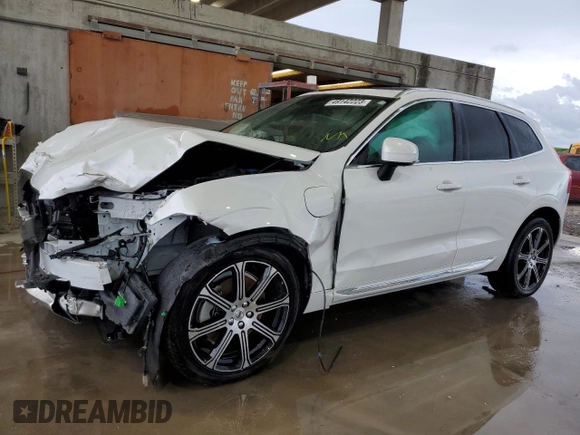 2018 Volvo XC60 Inscription with VIN LYVBR0DL9JB113226, listed as a Copart auction lot 49142223 with 26,520 mi miles. Bid and sale history available at carsss.com. Image 1.