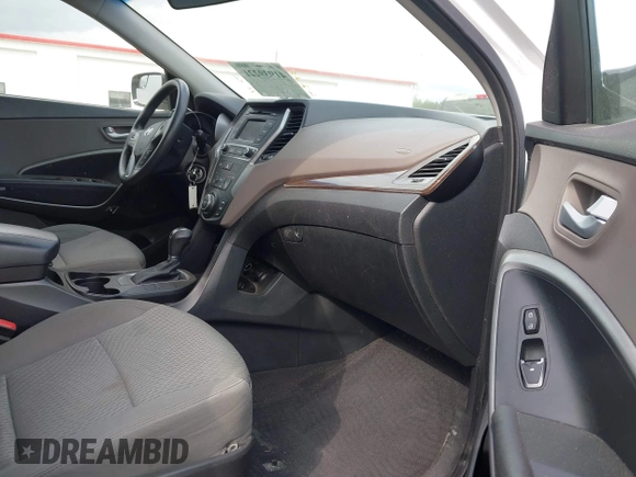 2018 Hyundai Santa Fe 2.4L z VIN 5NMZTDLB9JH060895, wystawiony jako IAAI lot #41939221 z przebiegiem 89 960 mil mil oraz . Historia ofert i sprzedaży dostępna na DreamBid. Obrazek 5.
