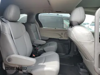 2023 Toyota Sienna XLE with VIN 5TDYRKEC6PS152430, listed as a Copart auction lot 60543295 with Not provided miles and Salvage title. Bid and sale history available at DreamBid. Image 11.