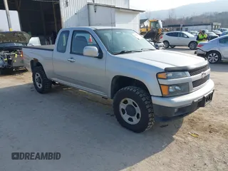 2012 Chevrolet Colorado z VIN 1GCJTBFE2C8137604, wystawiony jako IAAI lot #41767149 z przebiegiem 202 331 mil mil oraz . Historia ofert i sprzedaży dostępna na DreamBid. Obrazek 1.