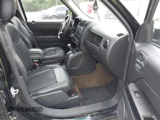 2016 Jeep Patriot Sport with VIN 1C4NJPBA4GD806542, listed as a IAAI auction lot 42130045 with 93,604 mi miles and . Bid and sale history available at DreamBid. Image 5.
