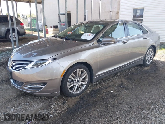 2016 Lincoln MKZ z VIN 3LN6L2J90GR614644, wystawiony jako IAAI lot #42547420 z przebiegiem 45 237 mil mil oraz . Historia ofert i sprzedaży dostępna na DreamBid. Obrazek 17.