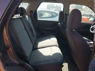 2005 Ford Escape XLS Value with VIN 1FMYU02Z25KA84168, listed as a IAAI auction lot 42690711 with 163,834 mi miles and . Bid and sale history available at DreamBid. Image 8.