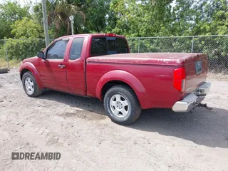 2007 Nissan Frontier SE z VIN 1N6AD06U67C426610, wystawiony jako IAAI lot #42088745 z przebiegiem 214 394 mil mil oraz . Historia ofert i sprzedaży dostępna na DreamBid. Obrazek 3.