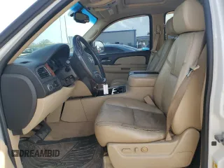 2007 Chevrolet Avalanche LT w/3LT with VIN 3GNEC12037G224778, listed as a Copart auction lot 75393564 with 235,724 mi miles and Salvage Title. Bid and sale history available at carsss.com. Image 7.