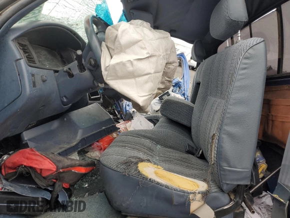 1994 Toyota T100 z VIN JT4VD20A0R0011799, wystawiony jako Copart lot #46150095 z przebiegiem 186 722 mil mil oraz Szkoda całkowita • Salvage title. Historia ofert i sprzedaży dostępna na DreamBid. Obrazek 7.