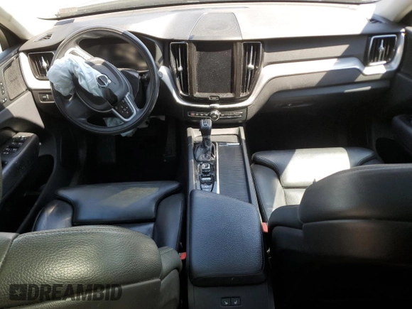 2019 Volvo XC60 Momentum с VIN LYV102RK3KB215365, выставлен на аукционе Copart как лот 53096075 с пробегом Не указан миль и Списание • Salvage title. История ставок и продаж доступна на DreamBid. Изображение 8.