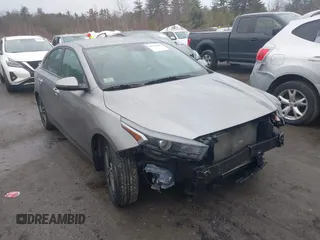 2023 Kia Forte LXS z VIN 3KPF24ADXPE544309, wystawiony jako IAAI lot #41722008 z przebiegiem 61 154 mil mil oraz . Historia ofert i sprzedaży dostępna na DreamBid. Obrazek 13.