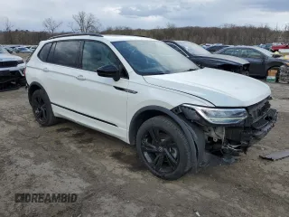 2023 Volkswagen Tiguan SE R-Line Black z VIN 3VVCB7AX0PM092196, wystawiony jako Copart lot #53115405 z przebiegiem 40 445 mil mil oraz Szkoda całkowita • Salvage title. Historia ofert i sprzedaży dostępna na DreamBid. Obrazek 4.