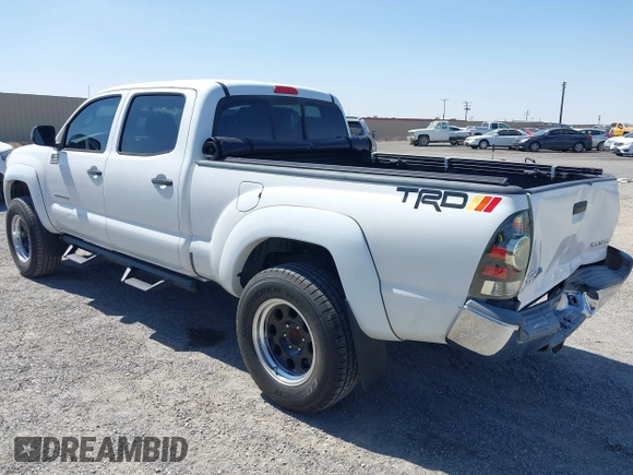 2006 Toyota Tacoma with VIN 3TMMU52N86M003228, listed as a IAAI auction lot 42548963 with 165,176 mi miles and . Bid and sale history available at DreamBid. Image 3.