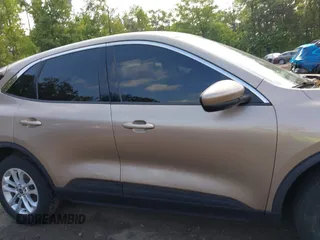 2020 Ford Escape SE с VIN 1FMCU9G67LUA94600, выставлен на аукционе IAAI как лот 42352070 с пробегом 8 миль миль и . История ставок и продаж доступна на DreamBid. Изображение 13.