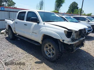 2013 Toyota Tacoma with VIN 5TFLU4EN0DX071533, listed as a IAAI auction lot 42050609 with 204,624 mi miles and . Bid and sale history available at carsss.com. Image 1.
