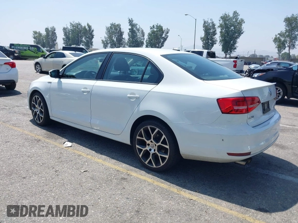 2015 Volkswagen Jetta SE with VIN 3VWD17AJ7FM356897, listed as a IAAI auction lot 42431731 with 121,184 mi miles and . Bid and sale history available at DreamBid. Image 3.