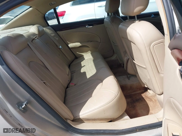 2008 Buick Lucerne CXL with VIN 1G4HD57258U137088, listed as a IAAI auction lot 41720097 with 157,247 mi miles. Bid and sale history available at carsss.com. Image 8.