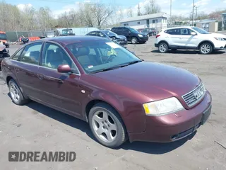 1998 Audi A6 with VIN WAUBA34B9WN058443, listed as a IAAI auction lot 42092713 with 172,728 mi miles. Bid and sale history available at carsss.com. Image 1.