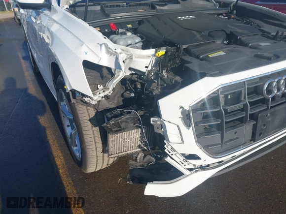 2022 Audi Q8 Premium Plus with VIN WA1BVBF13ND011283, listed as a IAAI auction lot 41364694 with 63,079 mi miles. Bid and sale history available at carsss.com. Image 6.