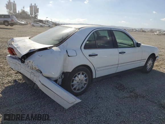 1999 Mercedes-Benz E-Class with VIN WDBJF65H6XA762532, listed as a Copart auction lot 79925364 with 196,487 mi miles and Salvage Title. Bid and sale history available at carsss.com. Image 3.