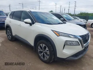 2021 Nissan Rogue SV z VIN 5N1AT3BB4MC817550, wystawiony jako IAAI lot #42134923 z przebiegiem 40 703 mil mil oraz . Historia ofert i sprzedaży dostępna na DreamBid. Obrazek 1.