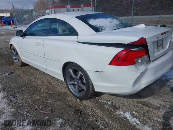 2013 Volvo C70 T5 with VIN YV1672MC5DJ142005, listed as a IAAI auction lot 41634212 with 94,435 mi miles. Bid and sale history available at carsss.com. Image 3.