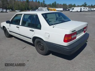 1995 Volvo 900 Action с VIN YV1JS8314S3208010, выставлен на аукционе IAAI как лот 42159413 с пробегом 232 370 миль миль и . История ставок и продаж доступна на DreamBid. Изображение 3.