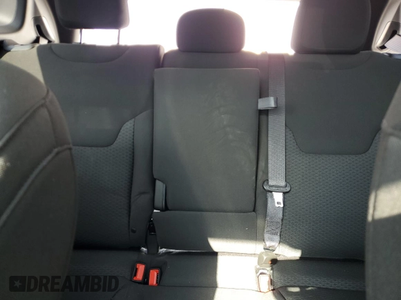 2025 Jeep Compass Sport with VIN 3C4NJDAN0ST519379, listed as a Copart auction lot 52678105 with 1,923 mi miles and Clean title. Bid and sale history available at DreamBid. Image 10.