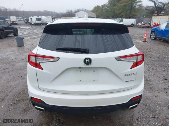 2024 Acura RDX with VIN 5J8TC2H31RL028837, listed as a IAAI auction lot 41102018 with 8,021 mi miles. Bid and sale history available at carsss.com. Image 16.