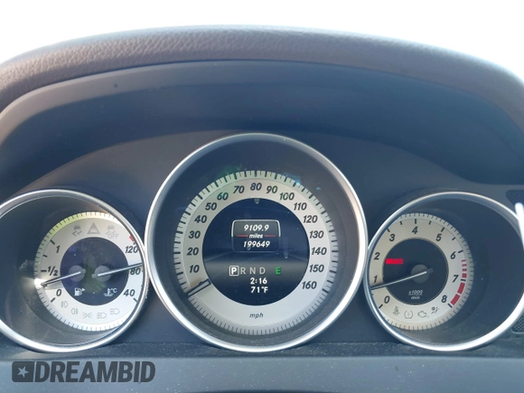 2014 Mercedes-Benz C 250 Sport with VIN WDDGF4HB3ER305107, listed as a IAAI auction lot 41832385 with 199,649 mi miles and . Bid and sale history available at carsss.com. Image 7.