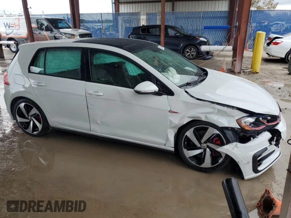 2018 Volkswagen Golf GTI S with VIN 3VW547AU3JM296132, listed as a Copart auction lot 38543894 with 27,979 mi miles. Bid and sale history available at carsss.com. Image 4.
