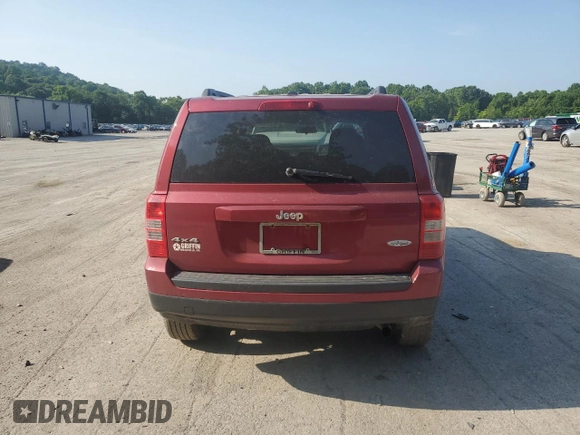 2015 Jeep Patriot High Altitude with VIN 1C4NJRFBXFD272296, listed as a Copart auction lot 62051095 with 118,496 mi miles and Salvage title. Bid and sale history available at DreamBid. Image 6.