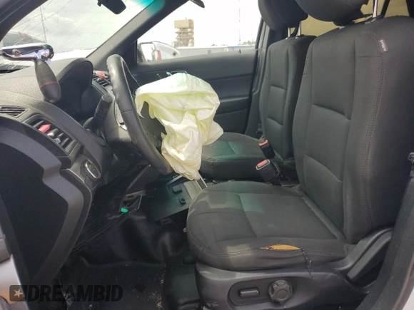 2016 Ford Police Interceptor Utility z VIN 1FM5K8AR9GGC35764, wystawiony jako Copart lot #54386065 z przebiegiem Nie podano mil oraz Szkoda całkowita • Salvage title. Historia ofert i sprzedaży dostępna na DreamBid. Obrazek 7.