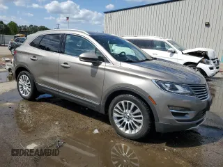 2017 Lincoln MKC Reserve z VIN 5LMCJ3D98HUL11757, wystawiony jako Copart lot #53115715 z przebiegiem 40 464 mil mil oraz Szkoda całkowita • Salvage title. Historia ofert i sprzedaży dostępna na DreamBid. Obrazek 4.
