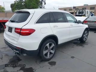 2019 Mercedes-Benz GLC 300 with VIN WDC0G4JB1KV136690, listed as a IAAI auction lot 42121407 with 42,542 mi miles and . Bid and sale history available at DreamBid. Image 4.