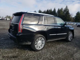 2017 Cadillac Escalade Platinum with VIN 1GYS4DKJ0HR271118, listed as a Copart auction lot 44752175 with 91,223 mi miles and Salvage Title. Bid and sale history available at carsss.com. Image 3.