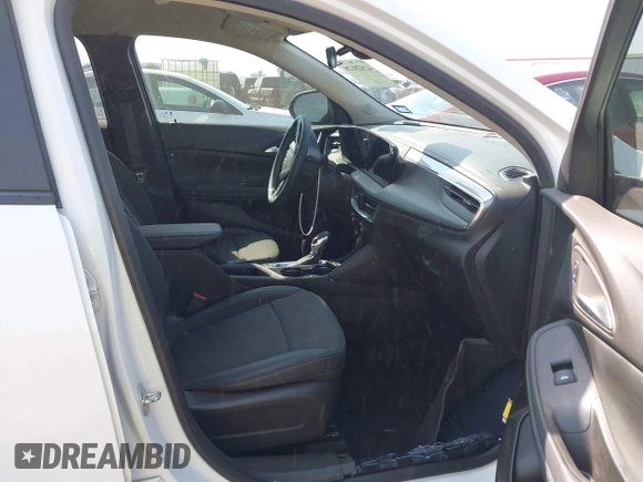 2024 Buick Encore GX Preferred z VIN KL4AMBS20RB009425, wystawiony jako IAAI lot #41928120 z przebiegiem 23 373 mil mil oraz . Historia ofert i sprzedaży dostępna na DreamBid. Obrazek 5.