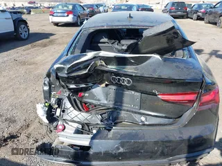2024 Audi S5 Sportback Premium Plus z VIN WAUC4CF58RA071005, wystawiony jako IAAI lot #42154760 z przebiegiem 11 149 mil mil oraz . Historia ofert i sprzedaży dostępna na DreamBid. Obrazek 6.