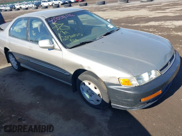 1996 Honda Accord LX with VIN 1HGCD5639TA032042, listed as a IAAI auction lot 41508186 with Not Provided miles and . Bid and sale history available at carsss.com. Image 1.