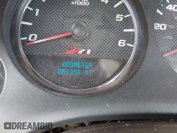 2007 Chevrolet Avalanche 3LT with VIN 3GNFK12327G293544, listed as a IAAI auction lot 42483512 with 251,356 mi miles and . Bid and sale history available at DreamBid. Image 7.