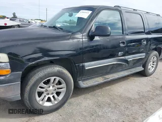 2003 Chevrolet Suburban LS with VIN 3GNEC16T03G334122, listed as a IAAI auction lot 41860521 with 195,648 mi miles. Bid and sale history available at carsss.com. Image 6.