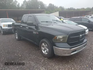 2014 Ram 1500 Lone Star z VIN 1C6RR6GT7ES371949, wystawiony jako IAAI lot #41970702 z przebiegiem 235 998 mil mil oraz . Historia ofert i sprzedaży dostępna na DreamBid. Obrazek 1.