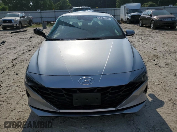 2023 Hyundai Elantra SE with VIN 5NPLL4AG4PH110439, listed as a Copart auction lot 63351534 with 32,492 mi miles and Salvage Title. Bid and sale history available at DreamBid. Image 5.